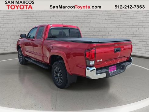 Used 2020 Toyota Tacoma SR5 w/ SR5 Appearance Package (SM) image 7