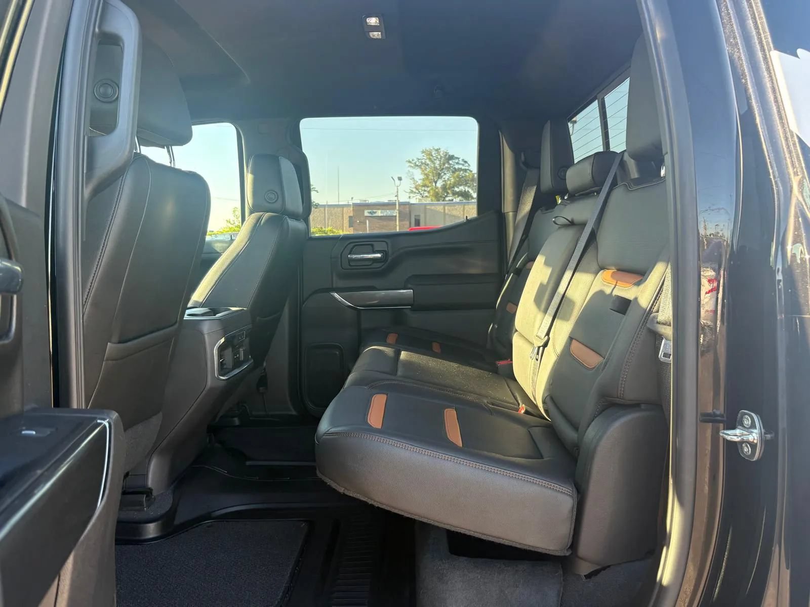 Used 2021 GMC Sierra 1500 AT4 w/ AT4 Preferred Package AWD/4WD image 30