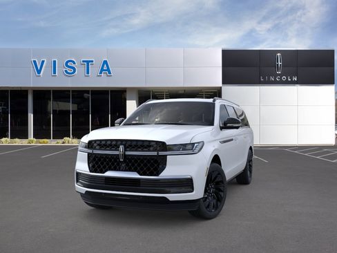 New 2026 Lincoln Navigator L Reserve w/ Jet Appearance Package AWD/4WD image 2