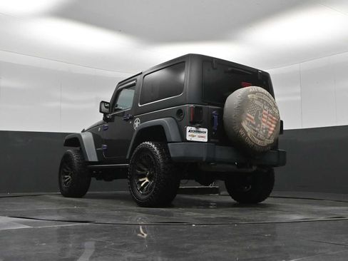 Used 2017 Jeep Wrangler Sport w/ Quick Order Package 24S AWD/4WD image 22