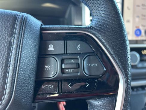 Used 2024 Toyota Tundra Platinum AWD/4WD image 15
