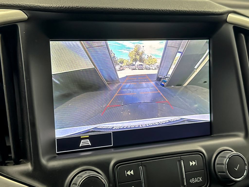 Used 2024 GMC Terrain SLT AWD/4WD image 18