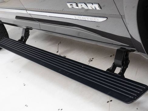 Used 2020 RAM 2500 Limited AWD/4WD image 81