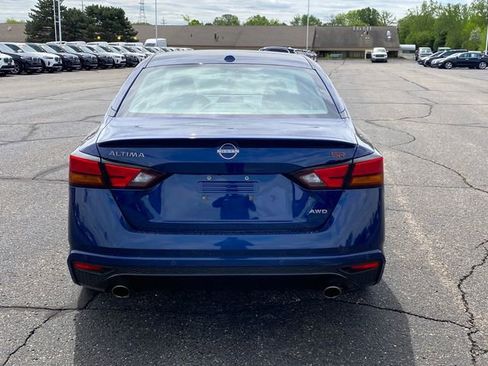 Used 2024 Nissan Altima 2.5 SR AWD/4WD image 4