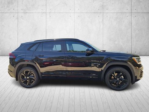 New 2026 Volkswagen Atlas Cross Sport SEL R-Line image 5