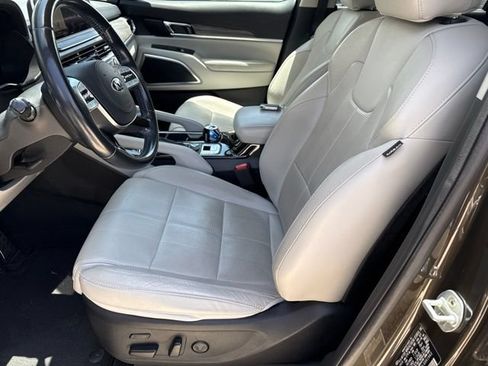 Used 2020 Kia Telluride SX w/ Towing Package FWD image 9