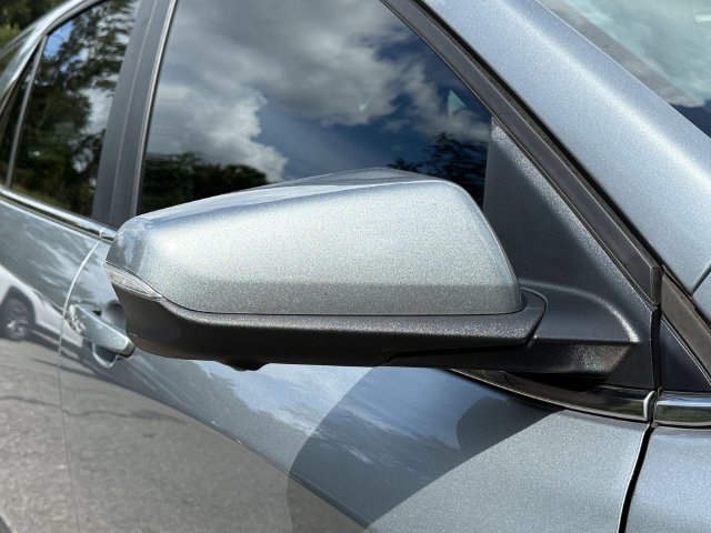 Used 2023 Chevrolet Equinox LT FWD image 10