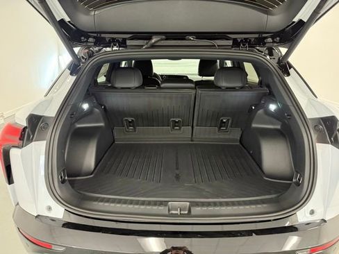 New 2026 Chevrolet Blazer EV RS image 8