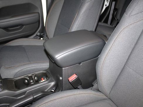 New 2026 Jeep Gladiator Sport image 22