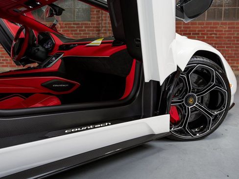 Used 2022 Lamborghini Aventador Countach AWD/4WD image 36