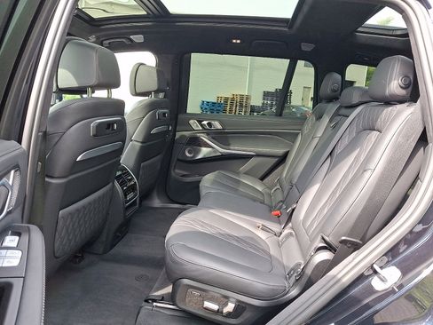 Used 2023 BMW X7 M60i w/ Executive Package AWD/4WD image 5