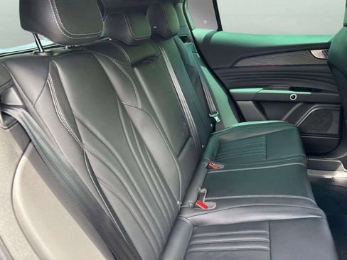 New 2025 Maserati Grecale GT image 28