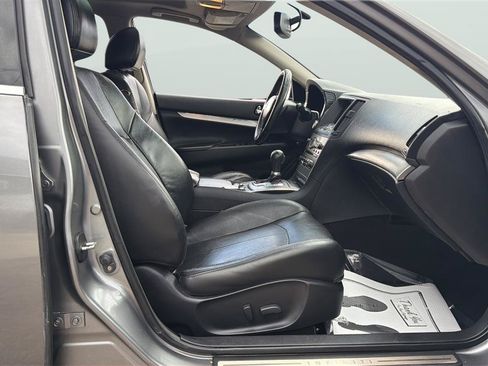 Used 2011 INFINITI G25 x w/ Moonroof Pkg AWD/4WD image 13