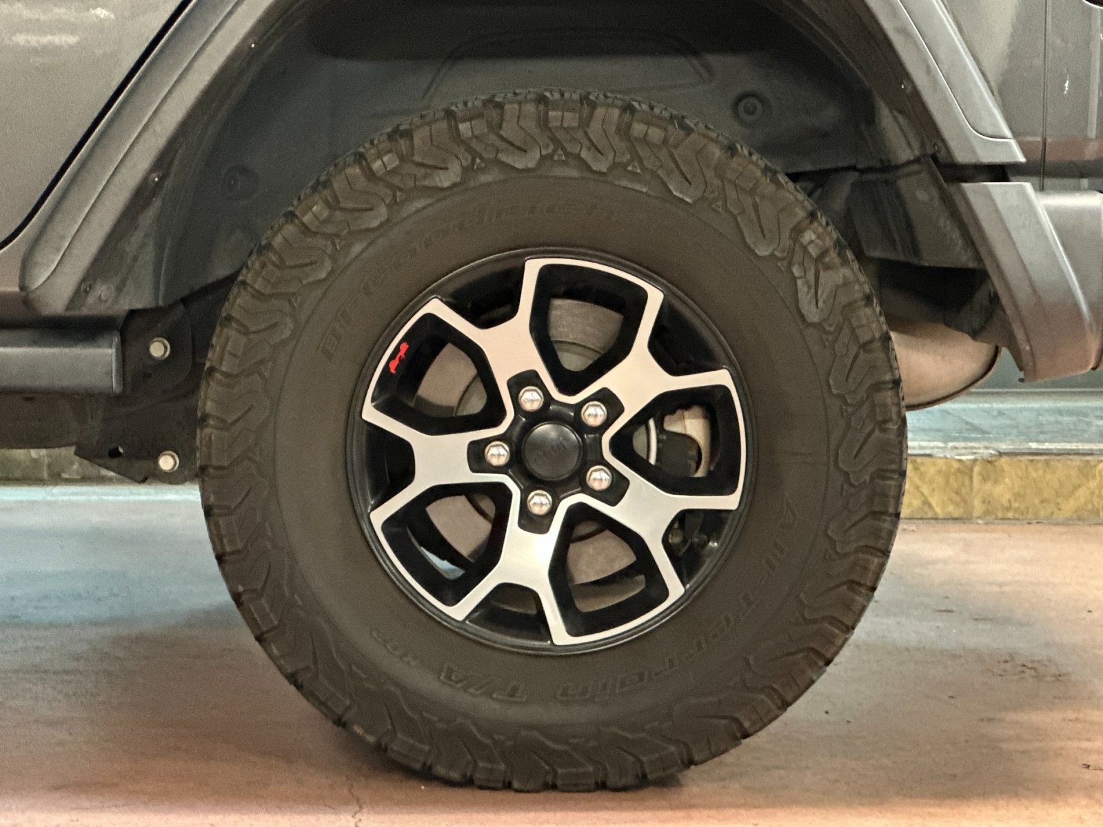 Used 2018 Jeep Wrangler Unlimited Rubicon AWD/4WD image 24