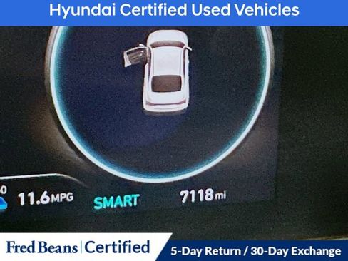 Certified 2025 Hyundai Elantra SEL FWD image 12