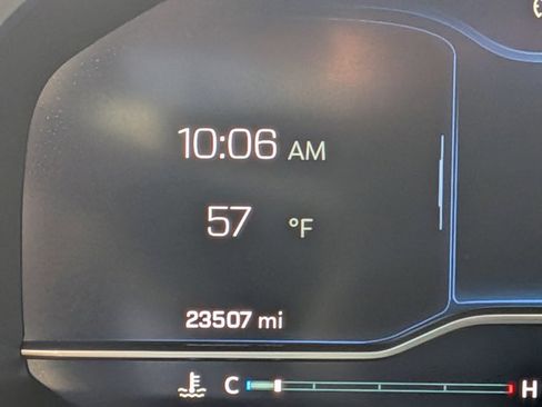 Used 2024 Chevrolet Tahoe Z71 w/ Off-Road Capability Package image 11