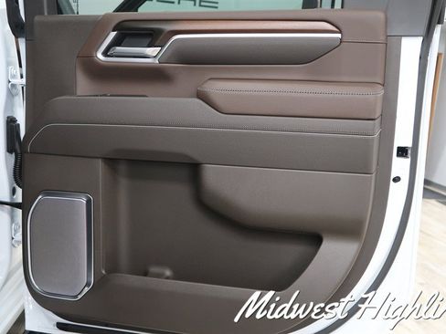 Used 2026 GMC Sierra 2500 Denali w/ Denali Reserve Package AWD/4WD image 37