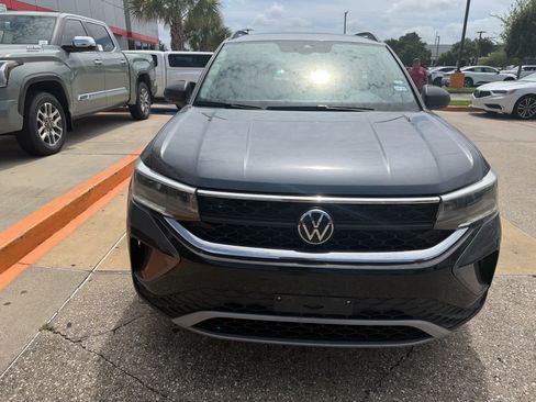 Used 2024 Volkswagen Taos S FWD image 5