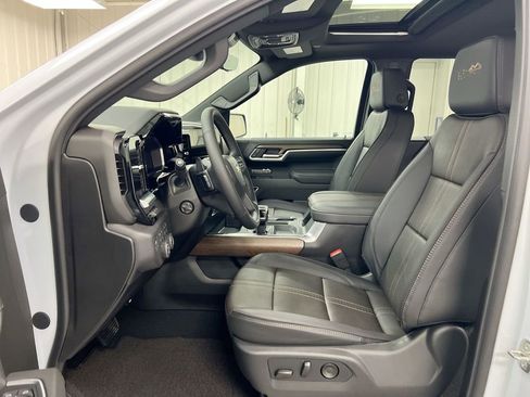 New 2026 Chevrolet Silverado 1500 High Country w/ Technology Package AWD/4WD image 21