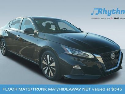 Used 2022 Nissan Altima 2.5 SV
