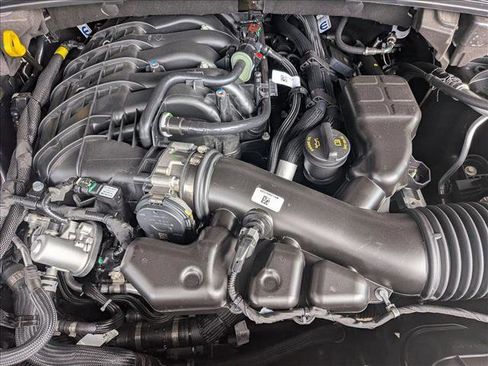 New 2025 Jeep Grand Cherokee Laredo X w/ Luxury Tech Group I image 16