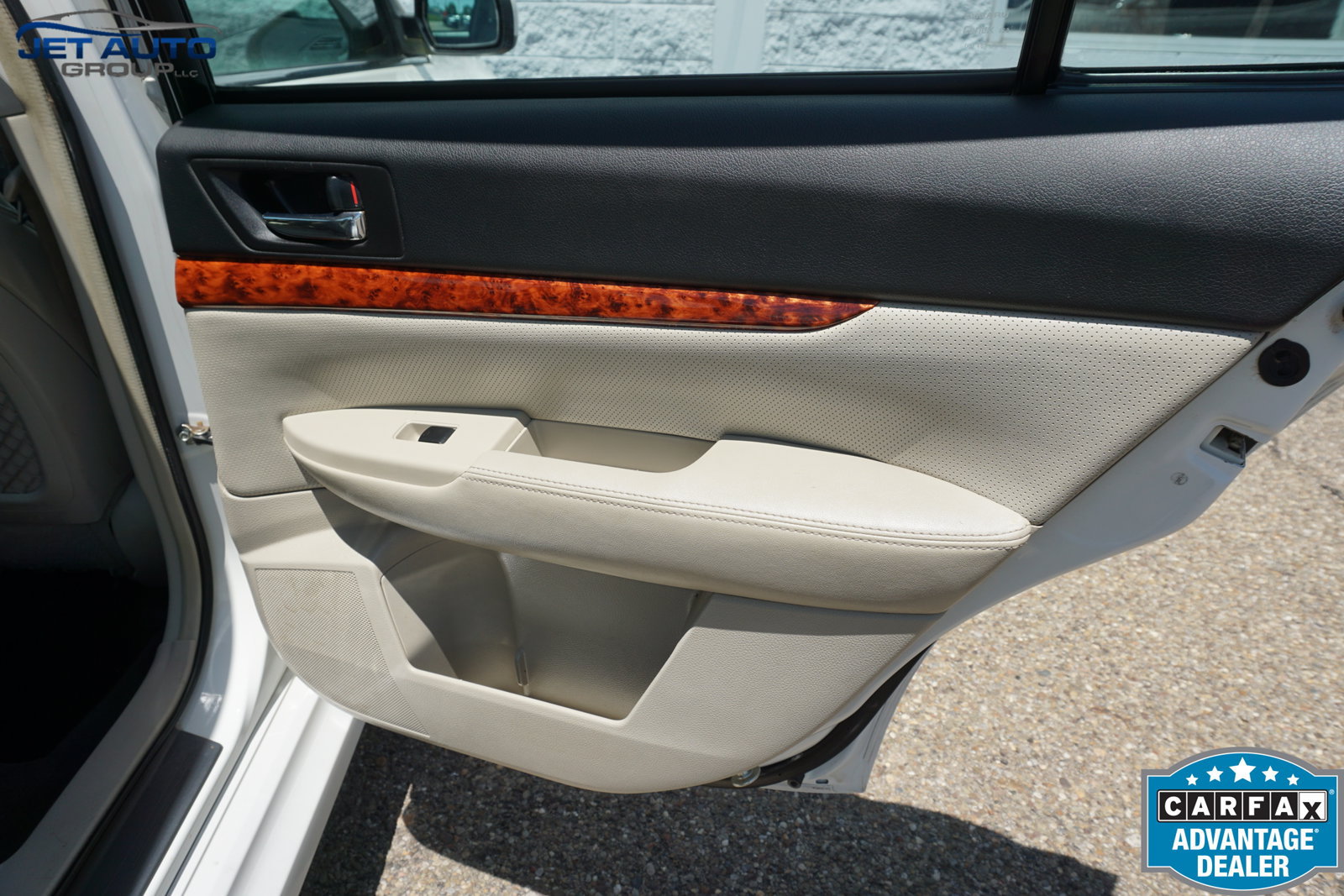 Used 2011 Subaru Legacy 2.5i Limited w/ Appearance Package 1H AWD/4WD image 20