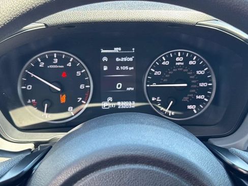 Used 2024 Subaru Crosstrek 2.0i Premium AWD/4WD image 17