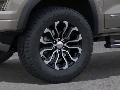 New 2026 GMC Canyon Denali AWD/4WD image 9