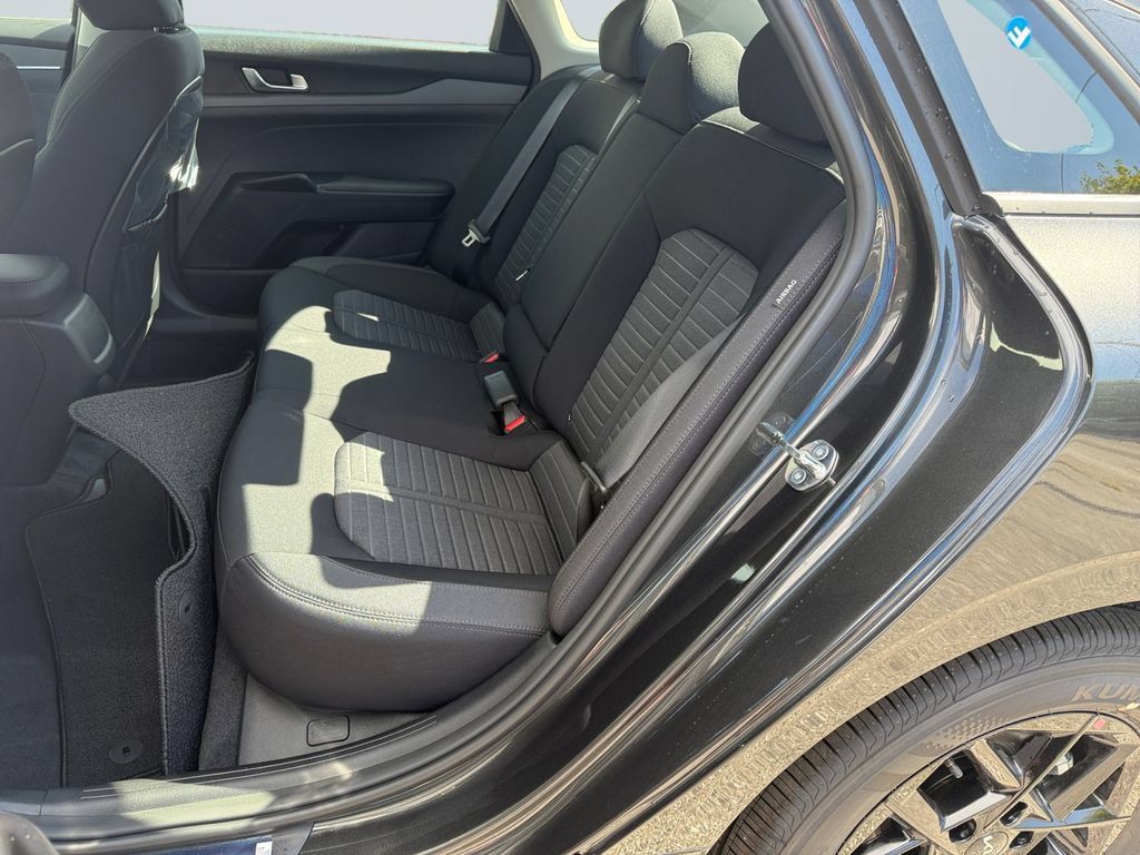 New 2026 Kia K5 LXS FWD image 13