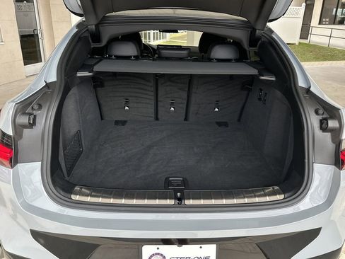 Used 2024 BMW X4 M40i w/ Premium Package image 32