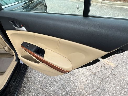 Used 2012 Honda Accord EX-L image 21