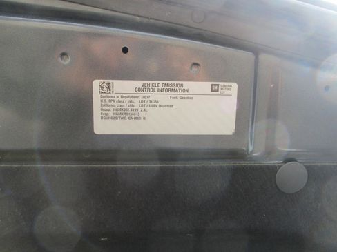 Used 2017 Chevrolet Equinox LT w/ Convenience Package image 30