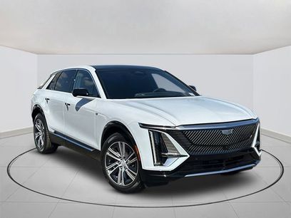 New 2026 Cadillac Lyriq Luxury w/ LPO, Floor Liner Package