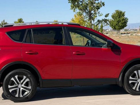 Used 2016 Toyota RAV4 LE AWD/4WD image 5