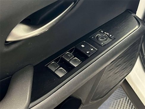 Used 2023 Lexus UX 250h F Sport image 16