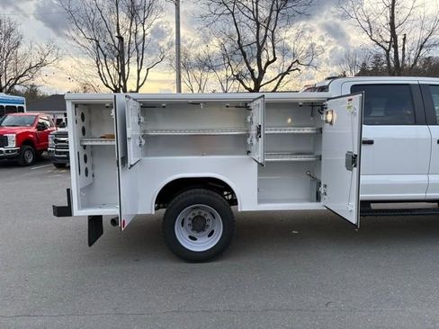 New 2026 Ford F450 XL w/ XL Chrome Package AWD/4WD image 30