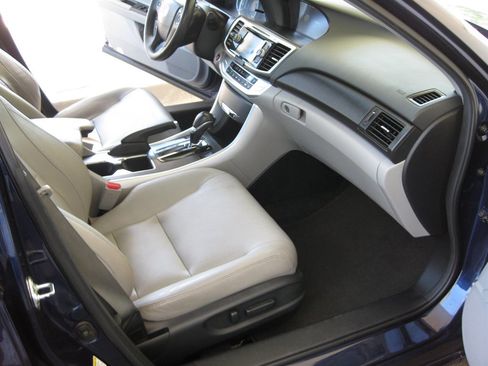 Used 2013 Honda Accord EX-L image 31