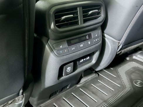 Used 2023 Honda Pilot Elite image 27