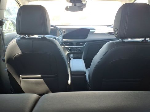 Used 2025 Buick Encore GX Preferred FWD image 9