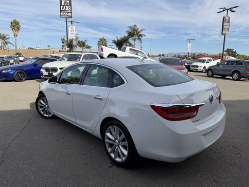Used 2014 Buick Verano FWD image 5