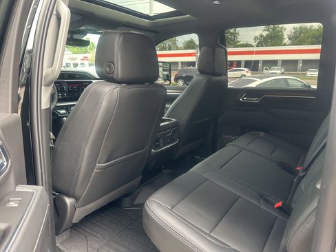 Used 2025 GMC Sierra 3500 Denali w/ Denali Reserve Package AWD/4WD image 26