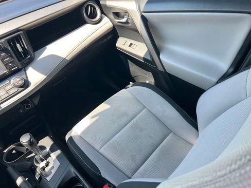 Used 2017 Toyota RAV4 XLE AWD/4WD image 11