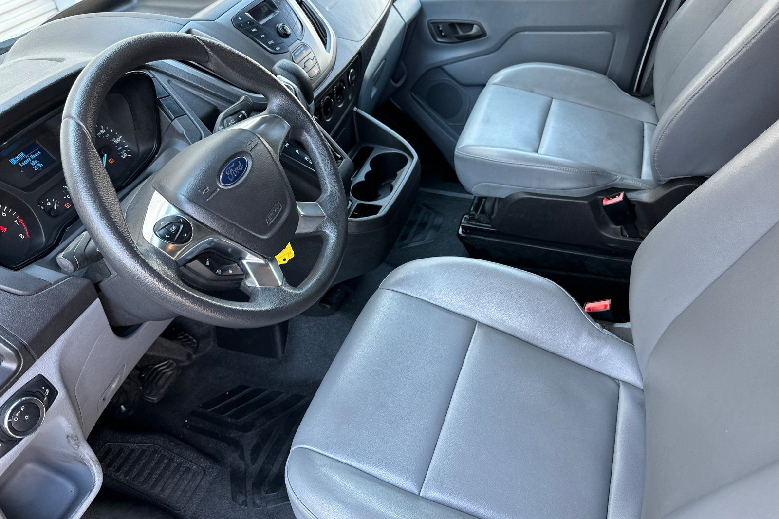 Used 2016 Ford Transit 150 130 Low Roof RWD image 7