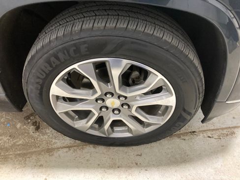 Used 2018 Chevrolet Traverse Premier AWD/4WD image 12