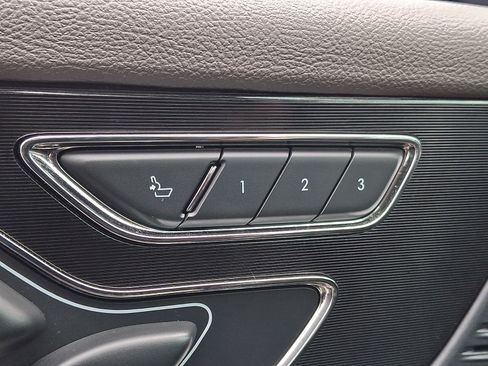 Used 2022 Lincoln Corsair AWD w/ Premium Package image 28
