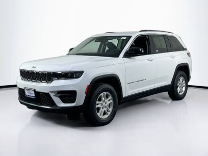 Used 2023 Jeep Grand Cherokee Laredo w/ Luxury Tech Group I