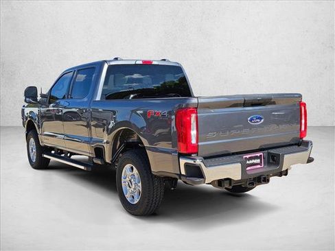 New 2026 Ford F250 XLT w/ FX4 Off-Road Package AWD/4WD image 9