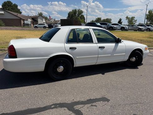 Used 2010 Ford Crown Victoria Police Interceptor RWD image 4
