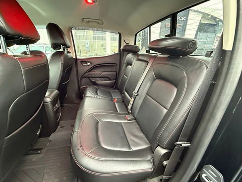 Used 2017 GMC Canyon SLE w/ Nightfall Edition image 13