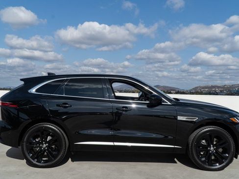 Used 2025 Jaguar F-PACE R-Dynamic S AWD/4WD image 7